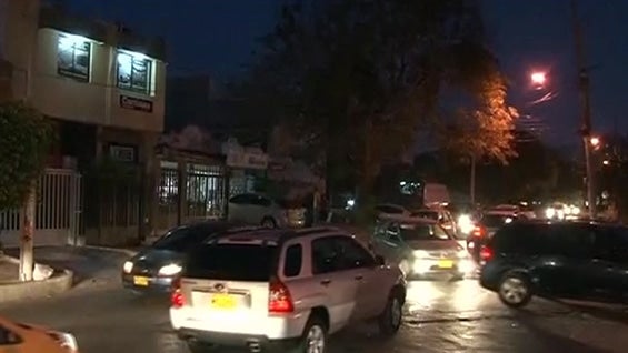 Las autoridades encontraron los vehículos robados.