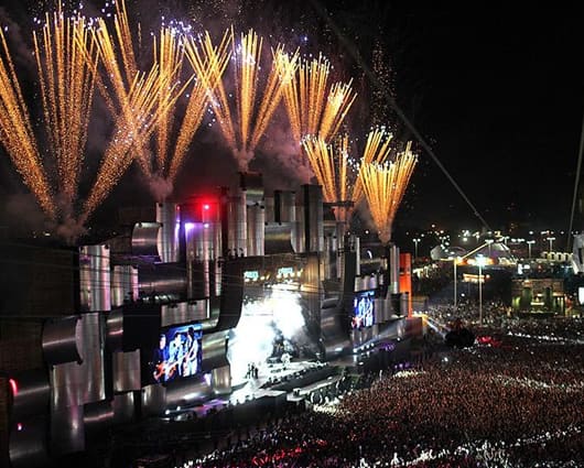 La Orquesta Sinfónica tocó Satisfaction, Love of my life y Stweet child of mine. Foto: EFE
