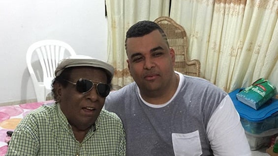 "Gracias por tanto padre", escribió el acordeonero Rolando Ochoa en su cuenta de Instagram.