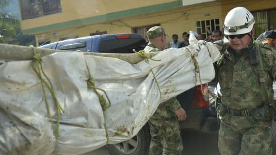 En el municipio continúan las labores de rescate. Foto: Mindefensa.