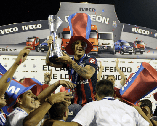 El papa Francisco es confeso hincha del San Lorenzo. Foto: AFP