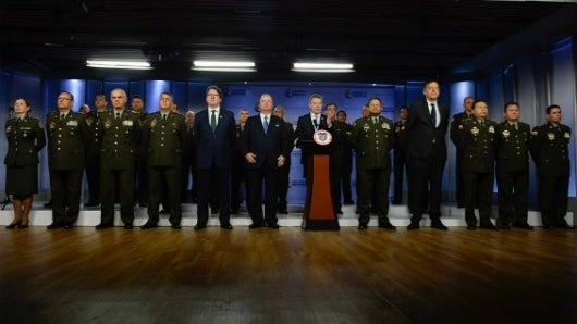 Presidente Santos durante la entrega del informe de la comisión de expertos, que servirá para transformar la Policía Nacional. Foto: SIG.