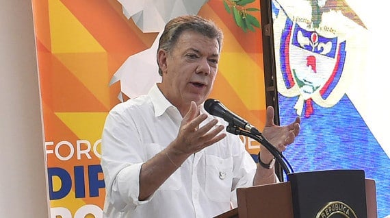 Presidente Santos considera una