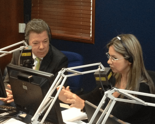 Presidente Juan Manuel Santos en entrevista con La Fm de RCN Radio. Foto: La Fm.