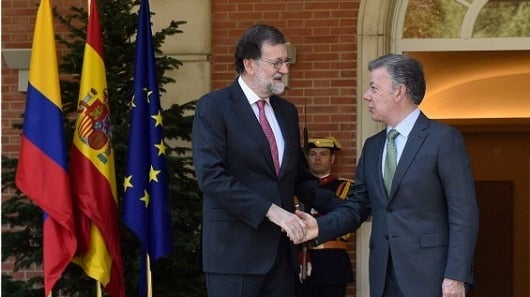 El jefe del gobierno español, Mariano Rajoy, y el presidente Juan Manuel Santos. Foto: AFP.