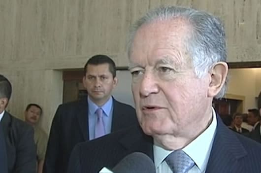 El empresario, constructor y banquero Sarmiento Angulo.