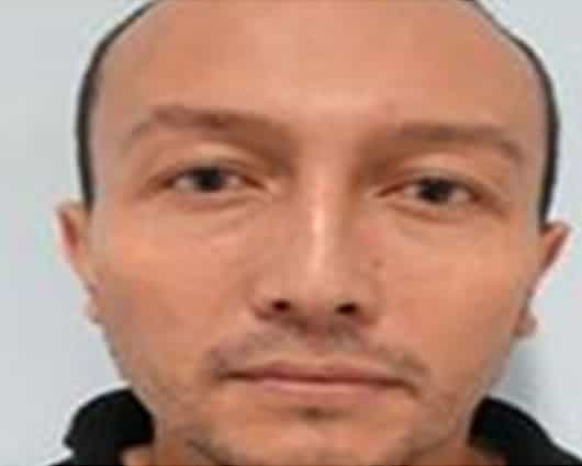 El fugitivo Alexánder Urrego por el que se ofrecen 30 millones de pesos. Foto: Policía.