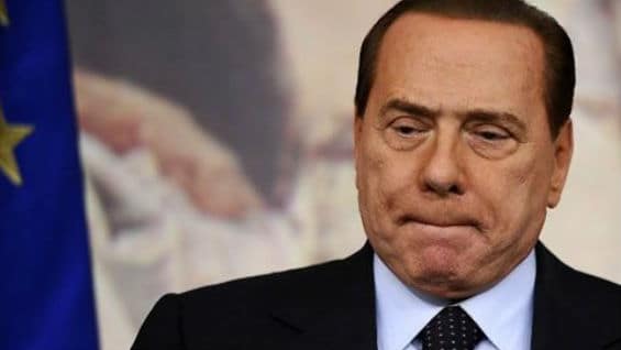 Berlusconi está ingresado desde el martes en el hospital San Raffaele de Milán. Foto Archivo AFP