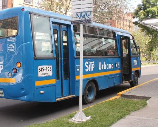 El alcalde encargado anunció nuevas rutas del SITP para mejorar la movilidad. Foto: @SectorMovilidad
