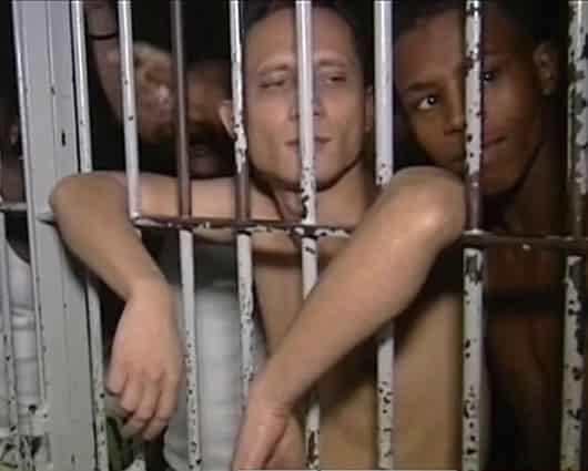 Aunque los calabozos son para quienes esperan ser juzgados, muchos que ya recibieron sentencia continúan allí. / Noticias RCN