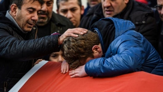 El uniformado dijo que logró sobrevivir gracias a la valentía de sus hombres.