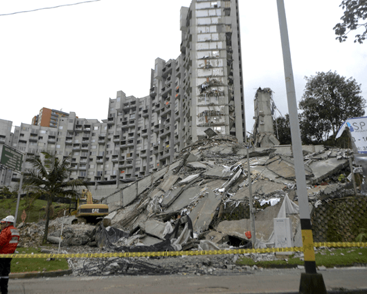 Los organismos de socorro continúan con las labores de búsqueda de los desaparecidos. Foto: AFP