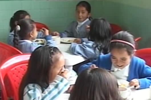 El alcalde habría dejado a 18.700 niños sin desayuno.