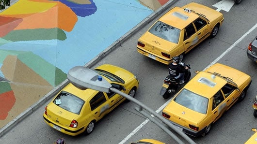 El gremio de taxistas hace una colecta para los funerales. Foto: archivo AFP.