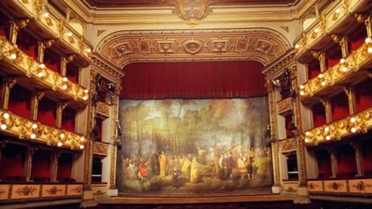 El teatro tiene una moderna arquitectura del siglo 20 pero con detalles del siglo 19. Foto: Alcaldía de Bogotá.