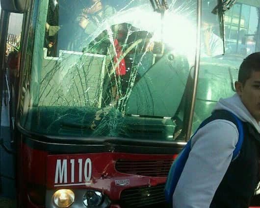 Dos personas han sido trasladadas a centros médicos. Foto: Bomberos.