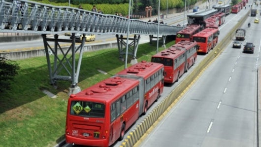La Policía hace presencia en el lugar. Foto: @ContrerasDiego.