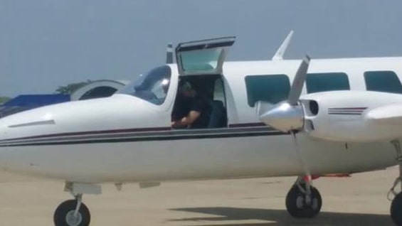 Tom Cruise se encuentra buscando escenarios para el rodaje de 'Mena', cinta dirigida por Doug Liman.