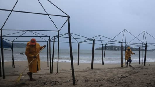 En dos zonas del país se ha declarado la alerta roja por el ciclón. Foto: AFP