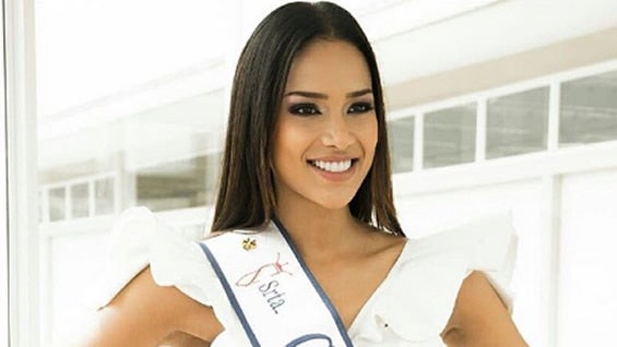 Instagram: @andreatov