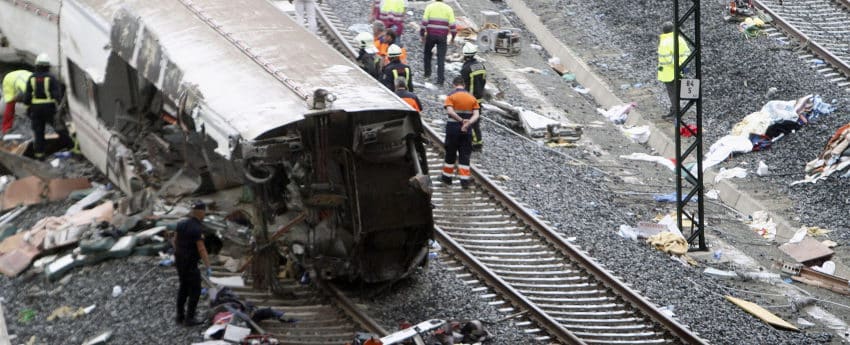 Las autoridades han reportado 80 muertos. Foto: EFE.