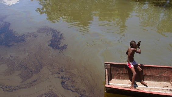 El daño ambiental en los afluentes de Tumaco son los más graves de los últimos diez años. Foto: Defensoría del Pueblo