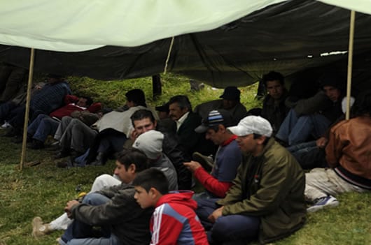 Los manifestantes desbloquearon las vías confiando en llegar a acuerdos con el Gobierno. Foto: AFP