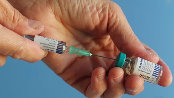 Gobierno fortalece la conclusión de la investigación que descarta efectos adversos de la vacuna del Papiloma Humano.