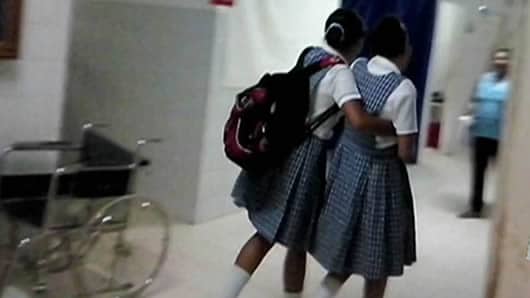 El hospital Nuestra Señora del Carmen ha atendido cerca de 110 casos con los extraños síntomas.