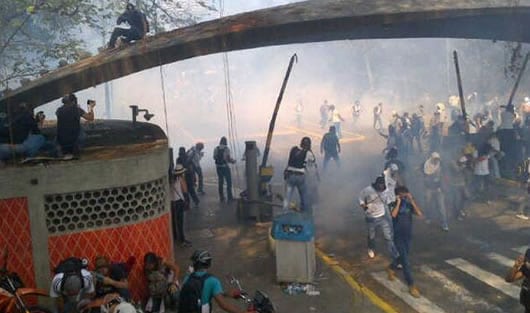 Sólo en esta semana un estudiante y una chilena fallecieron en el país. Foto: @CarmenAndreaRG.