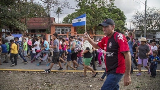 Foto: Migrantes centroamericanos protestan a su paso por el estado de Oaxaca en México / NoticiasRCN.com - EFE
