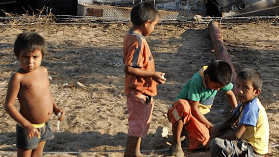 La población afectada está compuesta en su mayoría, por niños y mujeres. Foto: AFP