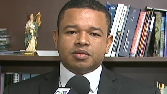 Al salir de las instalaciones de la Sijín, el excongresista no quiso dar ninguna declaración a la prensa.