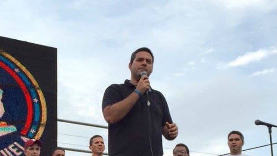 Yon Goicoechea fue uno de los líderes de multitudinarias manifestaciones estudiantiles en 2007. Foto Facebook