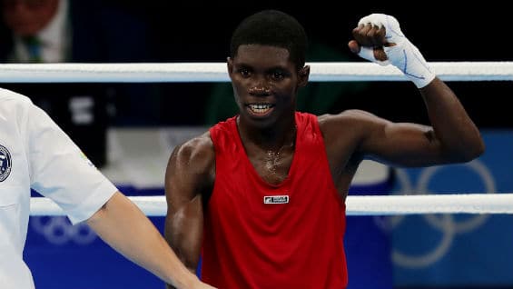 El próximo domingo, en la pelea por el oro, Martínez tendrá enfrente al representante de Uzbekistán, Hasanboy Dusmatov, quien derrotó norteamericano, Nico Hernández. Foto Agencia EFE