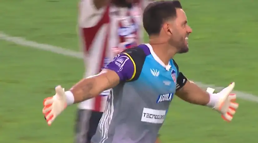 Sebastián Viera marcó golazo de tiro libre