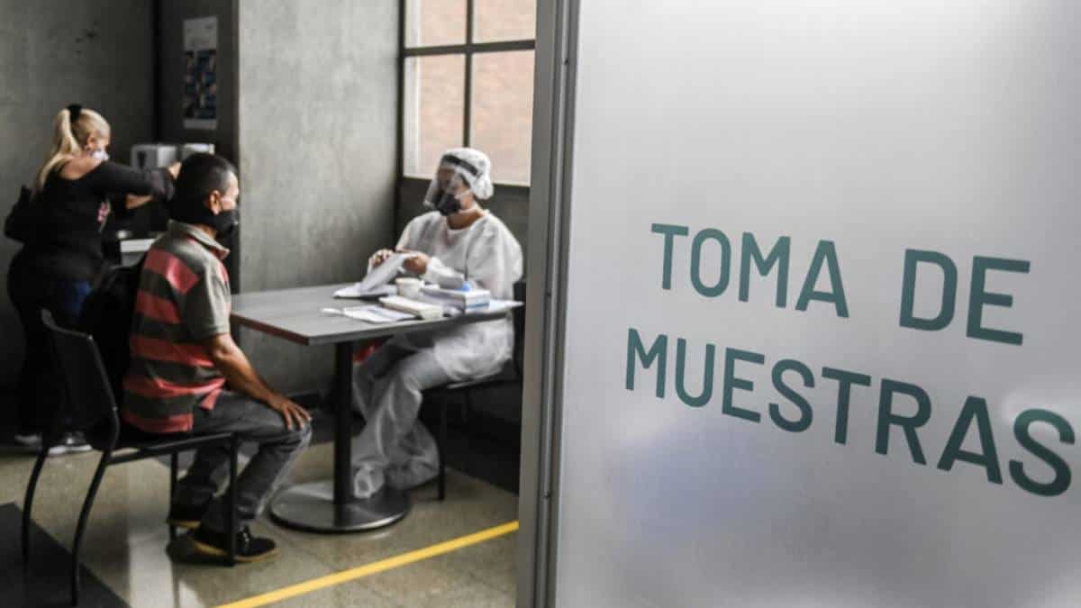 Toma de prueba covid en Bogotá el 13 de septiembre