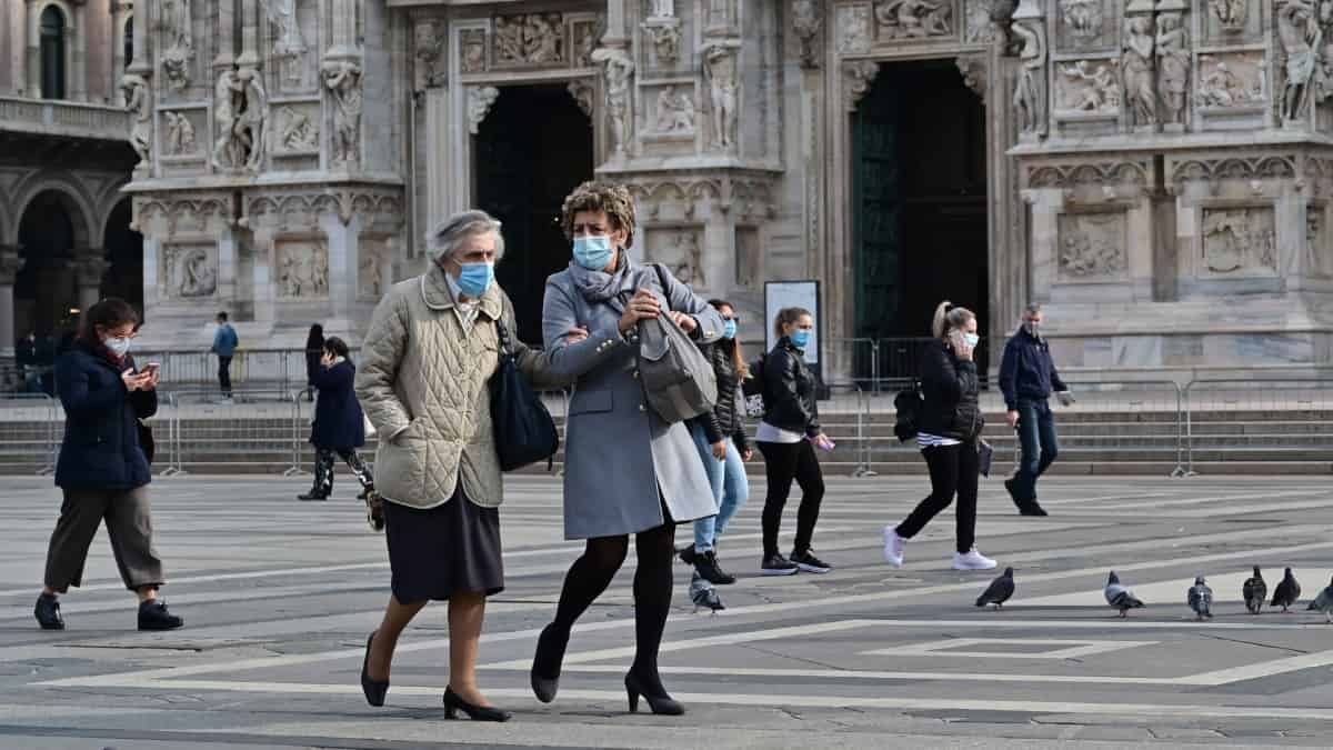 Toque de queda en Lombardía, Italia