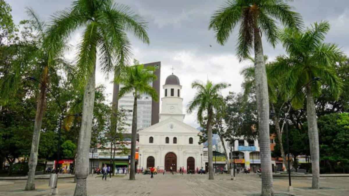 Itagüí anuncia toque de queda y ley seca para el puente de reyes