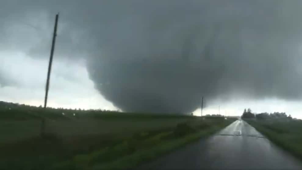 Tornados en Misisipi dejan al menos once muertos