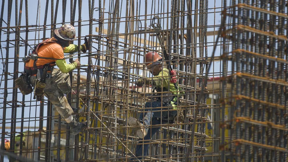 Se viene una reforma laboral.