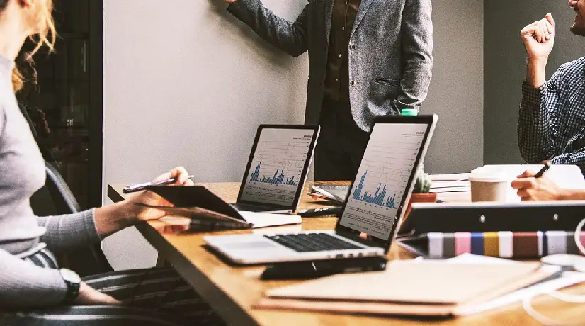 Trabajos bien remunerados sin estudios universitarios