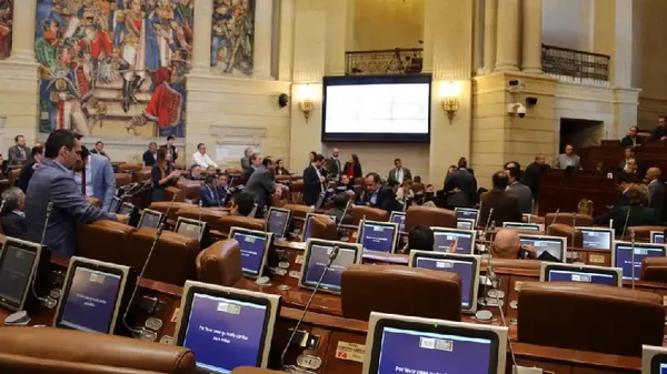 Quedó lista la ponencia para el primer debate del transfuguismo en el Congreso Quedó lista la ponencia para el primer debate del transfuguismo en el Congreso