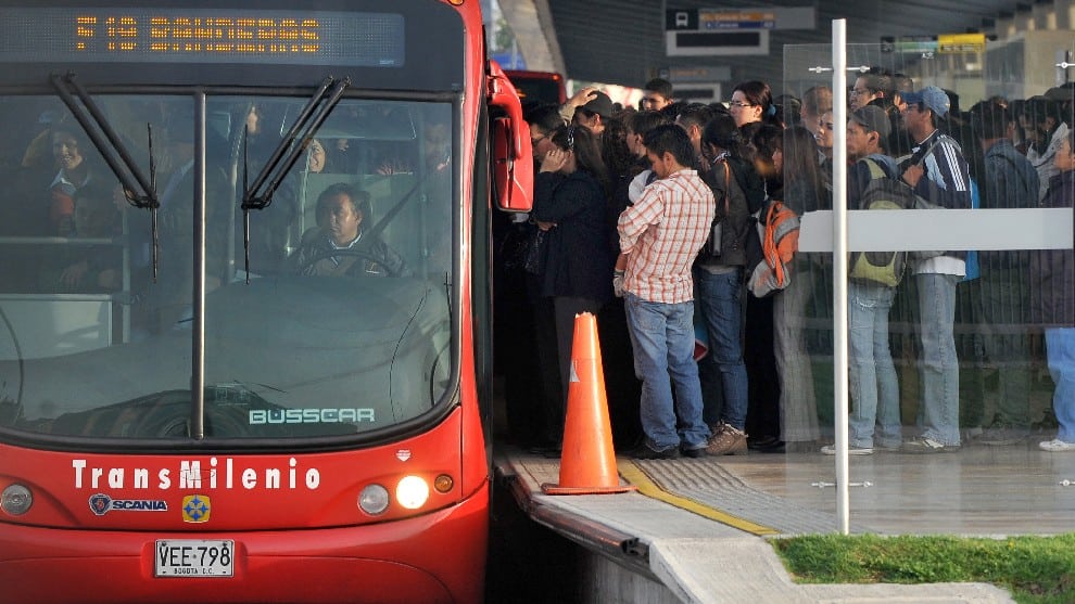 Marchas en Portal Suba bloquean servicio de Transmilenio