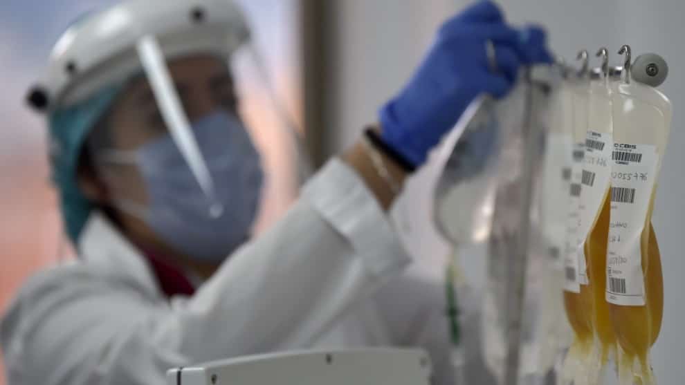 Tratamiento con plasma contra coronavirus