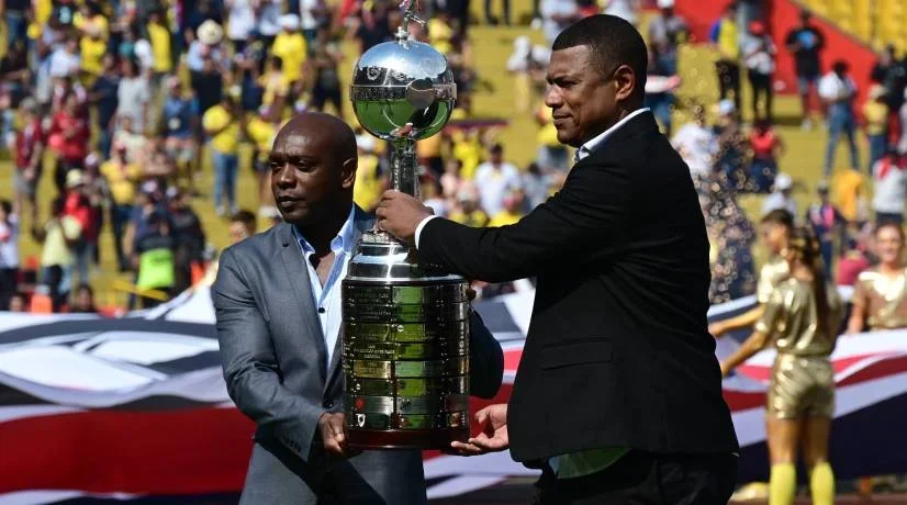 Trofeo Copa Libertadores 2023