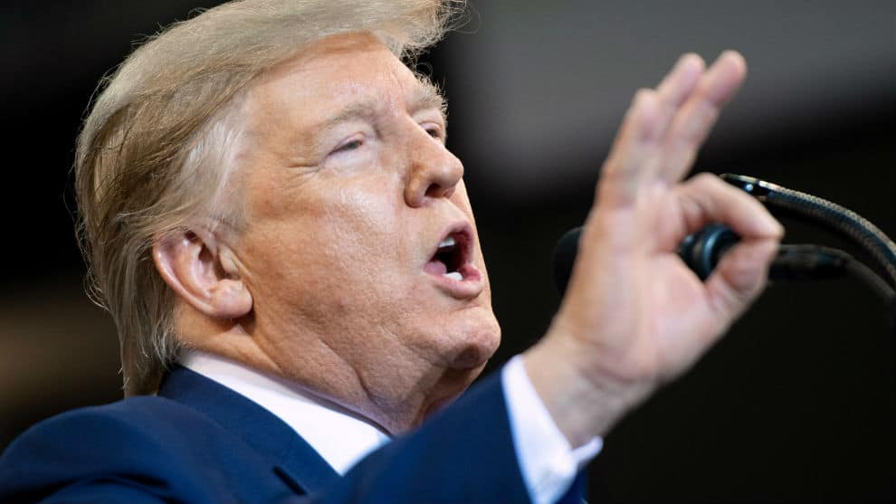 Donald Trump, anunció este lunes que subirá los aranceles al acero de Turquía hasta el 50 %. Foto: AFP