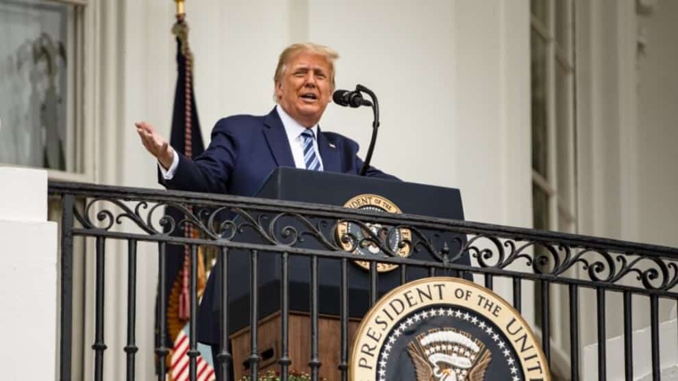 Trump asegura que se siente “genial” en su primer acto público tras ser diagnosticado con covid-19