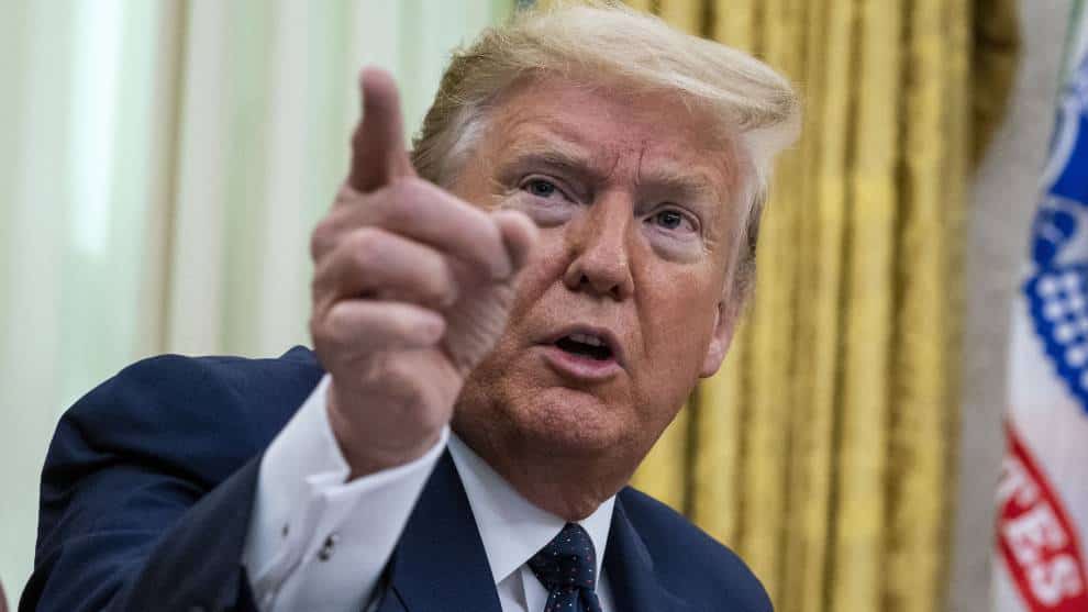 Donald Trump firmó decreto para limitar la protección de Twitter y Facebook
