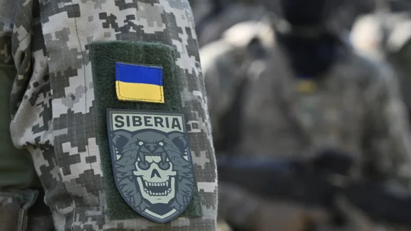 Ejército ucraniano encontró una persona decapitada y responsabilizó a Rusia Ejército ucraniano encontró una persona decapitada y responsabilizó a Rusia